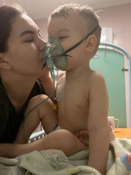 "Борюсь за его жизнь". В чем винит уральских врачей мать 3-летнего ребенка