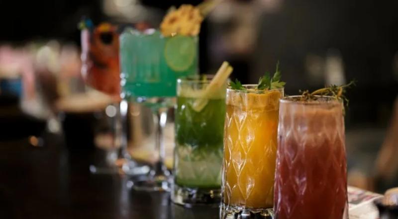 Алкоголь на диете: можно ли пить и как это влияет на вес