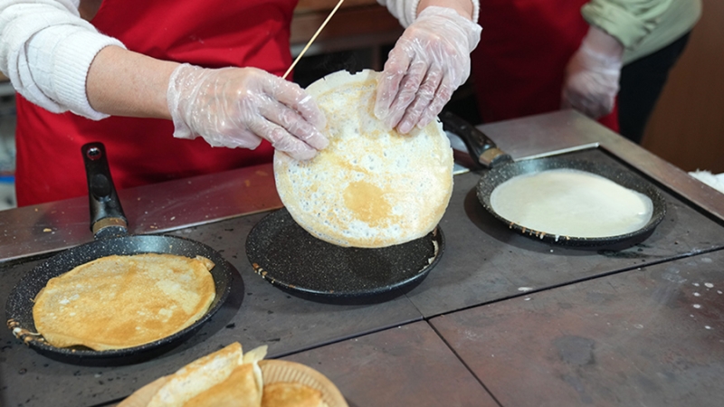 Диетолог предупредила россиян об опасности употребления блинов