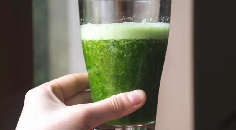 Что такое сиртфуд-диета, почему ее любят звезды и как она работает