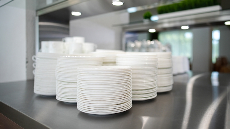 В НИИ питания указали на устаревшие рационы для работников вредных предприятий