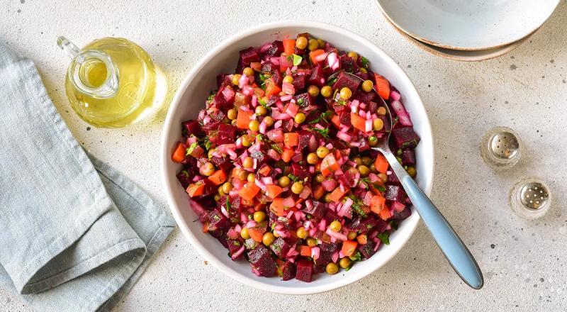 Простые и вкусные диетические салаты на ужин
